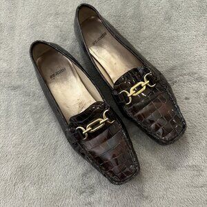 St. John Brown Square Toe Croc Embossed Leather Loafers Shoes 8.5 Women's